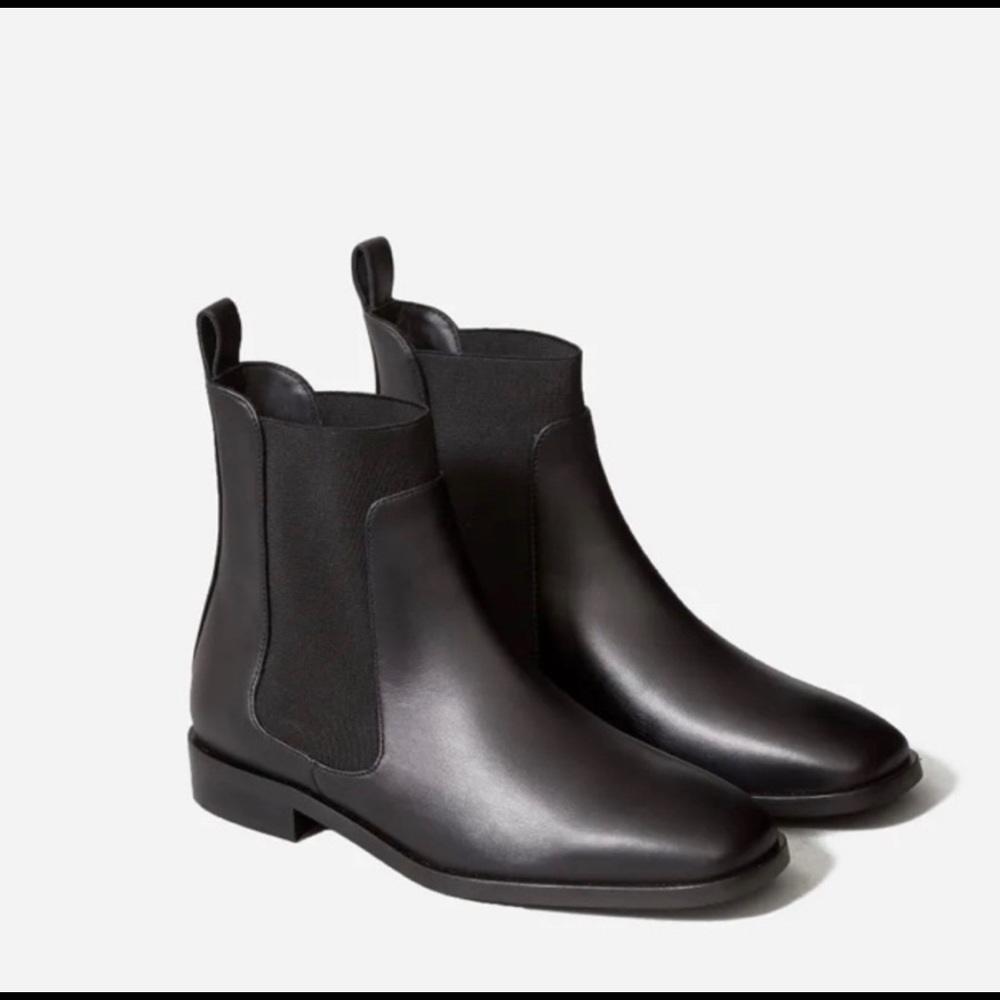 Everlane The Square Toe Chelsea Boot
